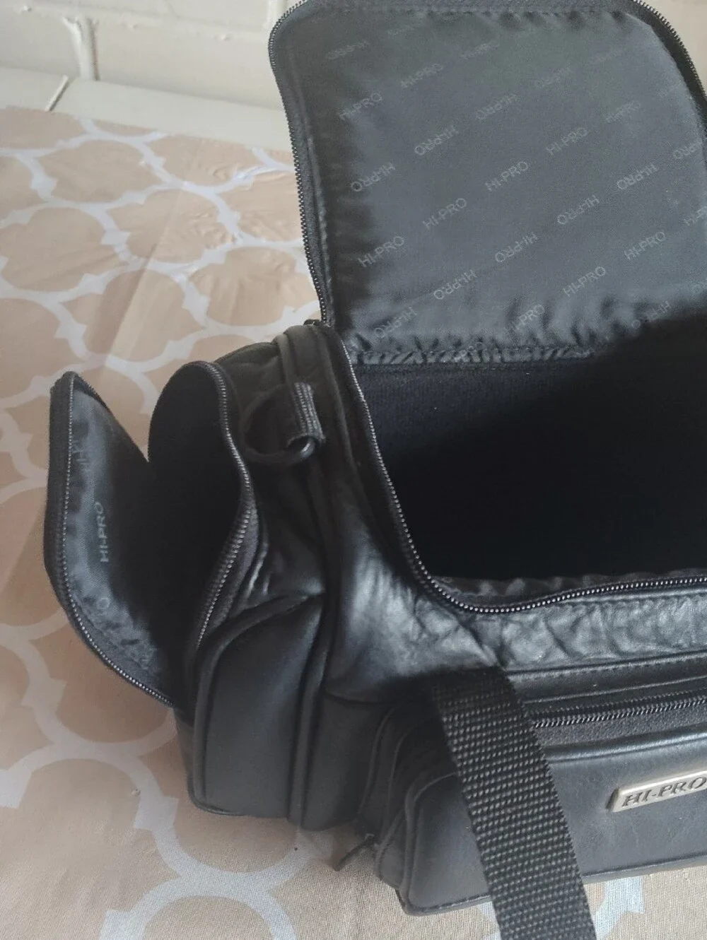 HI-PRO Genuine Leather Camcorder Camera Bag Vintage 90s Black 2092